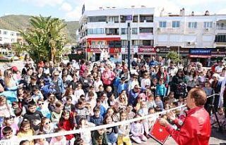 Marmaris’te çocuklar eğlenceyle buluştu