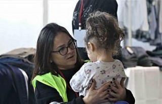 Merkezefendi Dayanışma Merkezi depremzedelerin ihtiyacını...