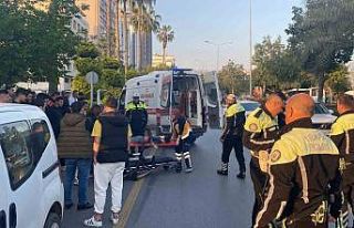 Mersin’de otomobilin çarptığı çocuk hayatını...