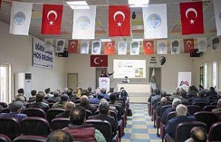 Mersin’de üreticilere kaysı hasat teknikleri eğitimi