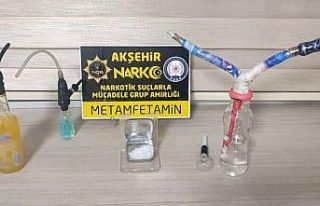 Metruk binada uyuşturucu kullanırken yakalandılar