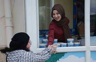 Minikler atalarını ‘Çanakkale Menüsü’ ile...