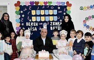 Minikler Kur’an-ı Kerim’e geçmenin sevincini...