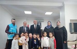 Miniklerden depremzedelere destek