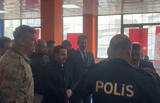 Muradiye’de spor salonu açıldı