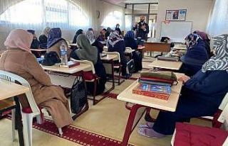 Narkotik polisleri annelere madde bağımlılığını...