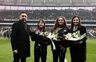 Nesrin Baş ve Ebru Dağbaşı’na, İstanbulspor...