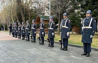 Nevşehir’de şehitler saygı atışıyla anıldı