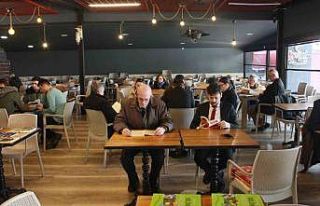 Ney eşliğinde kitap okuma etkinliği