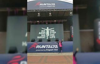 Nilgün öğretmen Antalya Maratonu’nda başarı...