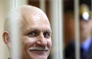 Nobel Barış Ödüllü Belaruslu aktivist Bialiatski’ye...