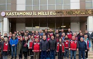 Öğretmenler depremzede çocuklarla sosyal ve bilimsel...