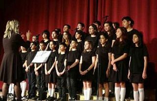 Ölüdeniz Ortaokulu öğrencileri ’Kınalı Kuzuları’...