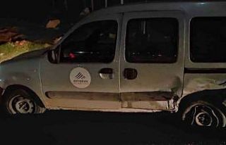 Otomobil ile hafif ticari araç çarpıştı: 2 yaralı