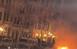 (ÖZEL) Beyoğlu’nda ticari taksinin alev alev yandığı...