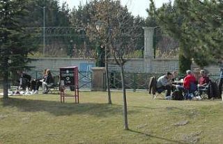 (ÖZEL) Eskişehir ilkbahara yüksek sıcaklıkla...