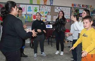 Özel öğrencilerin annelerine özel kurs