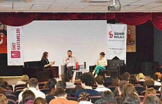 Özel Ümit doktorları kariyer günlerinde öğrencilerin...