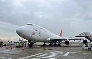 Pakistan’ın deprem bölgesine yardımları sürüyor