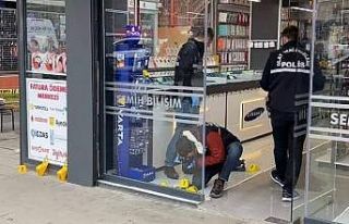 Pendik’te esnafa kurşun yağdırdı: O anlar kamerada