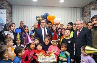 Polis ekipleri küçük çocuğun ‘pasta istiyorum,...