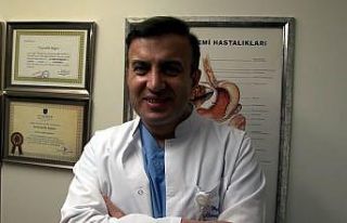 Prof. Dr. Ahmet Karaman: “Kolon kanserinden korunmak...