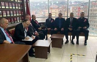 Protokol şehit aileleri derneğini ziyaret etti