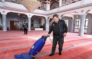 Pursaklar’da camiler Ramazan ayına hazırlanıyor