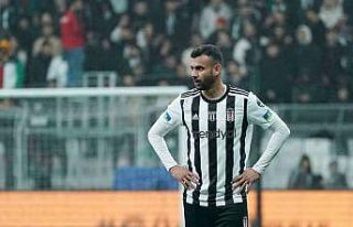 Rachid Ghezzal asistle döndü