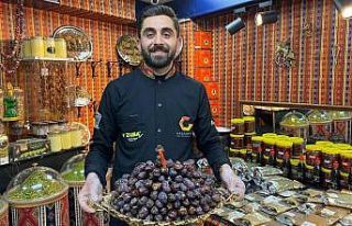 Ramazan’ın vazgeçilmez lezzeti hurma 250 TL’den...