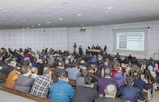 Rektör Çomaklı, Ziraat Fakültesi akademisyenleriyle...