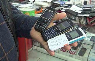 Sadece asker ve yaşlılar alıyordu: Tuşlu telefonlar...