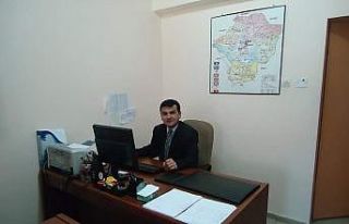 Sağlık memuru otomobilin içerisinde ölü bulundu