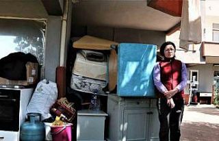 Sahte imzalı tahliye taahhütnamesiyle evinden çıkarıldı,...