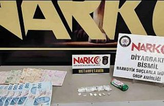 Sakız ambalajına 12 parça halinde sakladı polisin...