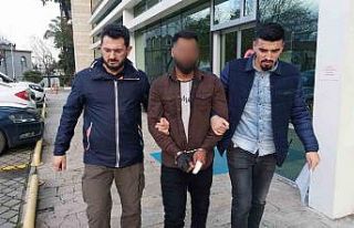 Samsun’da 2 kişiyi bıçak ve taşla hastanelik...