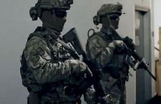 SAT Komandoları, hedefleri başarıyla imha ediyor