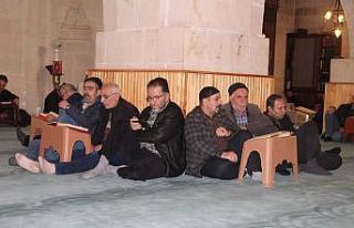 Selçuklu mirası 8 asırlık Ulu Camisinde hatim...