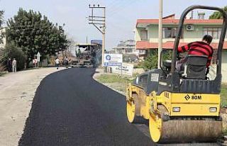 Serik’te sıcak asfalt çalışması