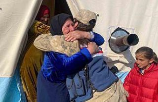 Siirt İl Jandarma Komutanlığı ekipleri, enkazdan...