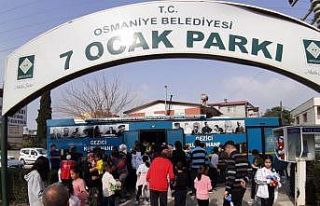 Sinop’tan gelen Tiyatro ekibi çocuklara moral veriyor