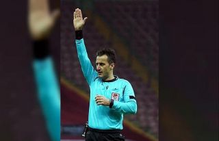 Sivasspor - MKE Ankaragücü maçında Suat Arslanboğa...