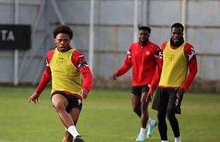 Sivasspor’da Başakşehir maçı hazırlıkları...