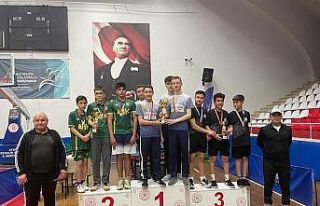 Söke Belediyespor Masa Tenisi’nde sezonu 5 kupayla...