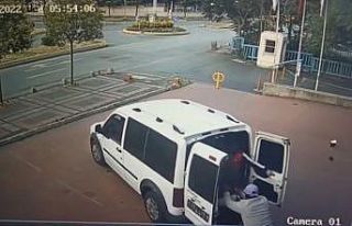 Soyguna gelen hırsızlar baltayı taş vurdu: Binadan...