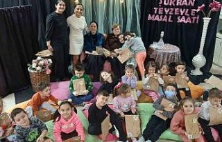 Şükran teyze ile masal saatini çocuklar çok sevdi