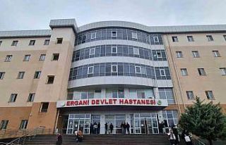 Sünnet için hastaneye götürülen çocuğun bademciklerinin...