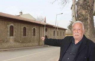 Tam 3 asırlık tarihi taş kilise depremde zarar...