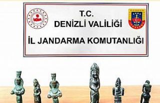 Tarihi eser kaçakçıları 6 parça heykel ve sikkeyle...