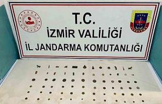 Tarihi eser kaçakçısı kıskıvrak yakalandı